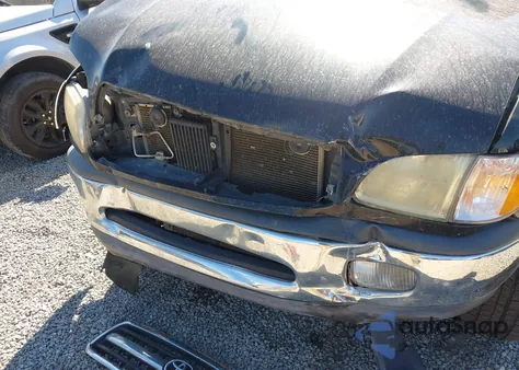 2000 Toyota Tundra Sr5 V8 from USA, damaged, VIN 5TBBT4417YS025747